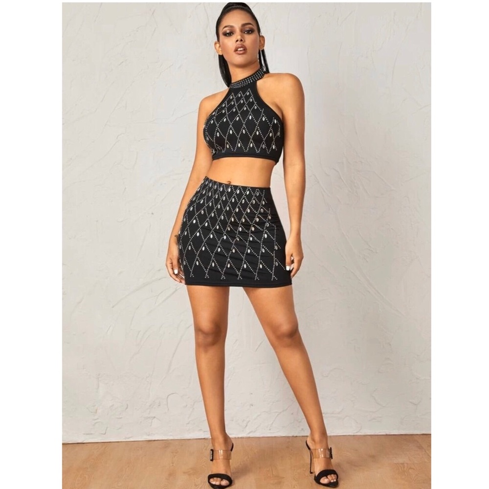 5⭐️ Jeisha Beaded Skirt Set - Picture 2 of 8